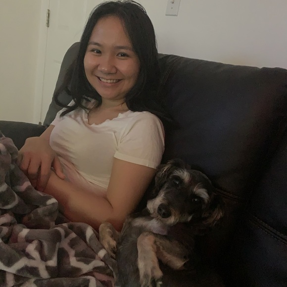 Meet your Posher, Selena - Picture 1 of 1